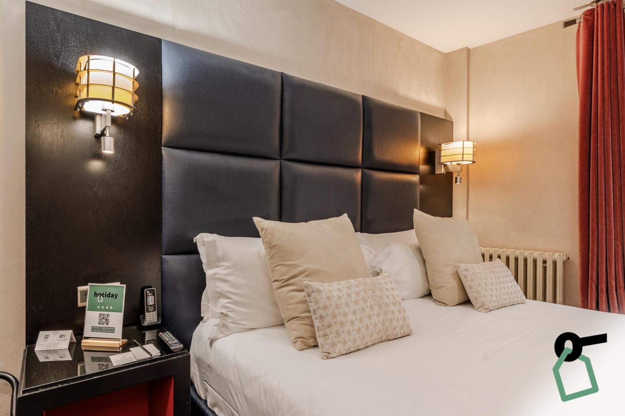 Hotiday Room Collection - Paris Arc De Triomphe Exterior photo