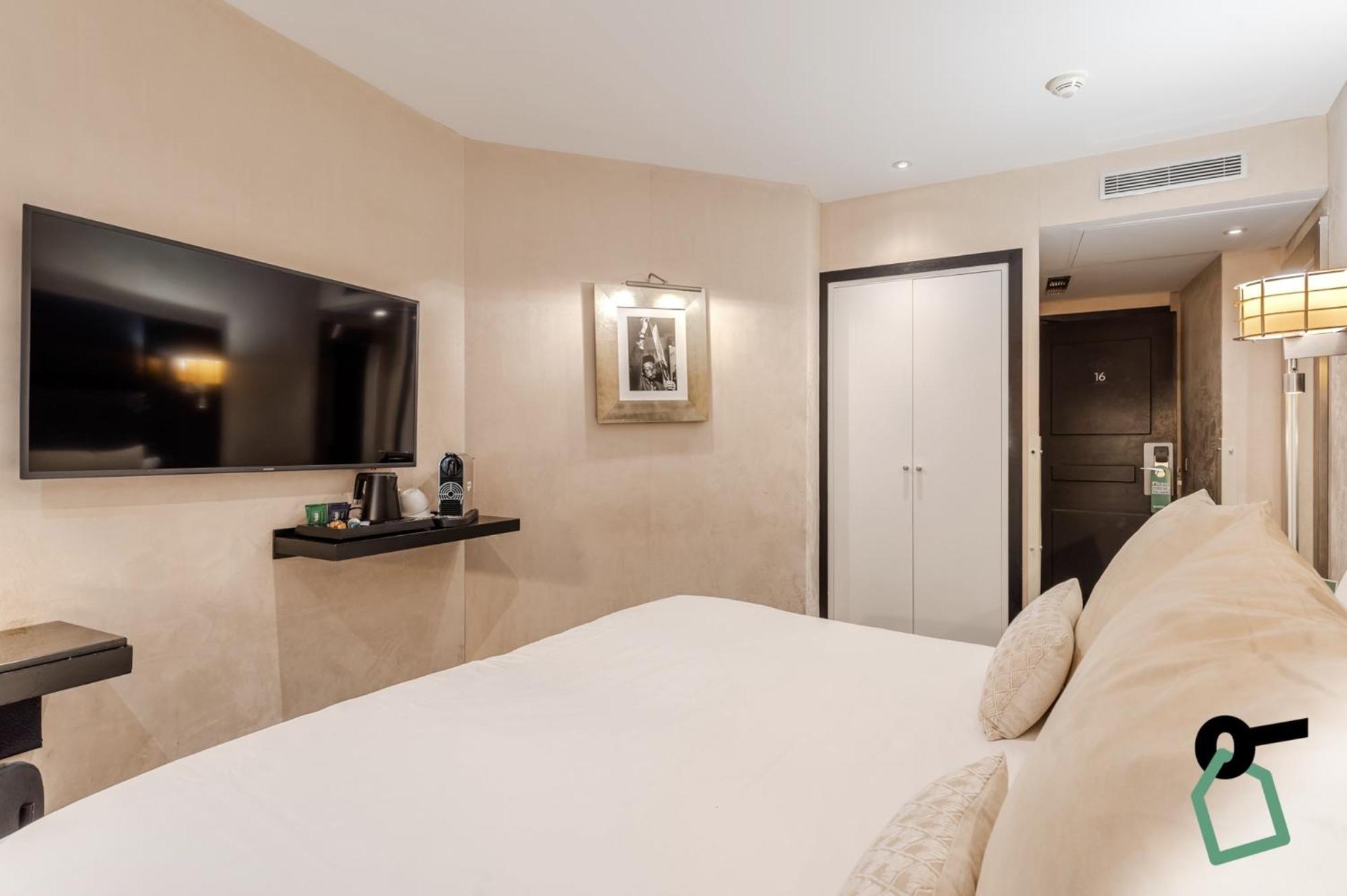 Hotiday Room Collection - Paris Arc De Triomphe Exterior photo