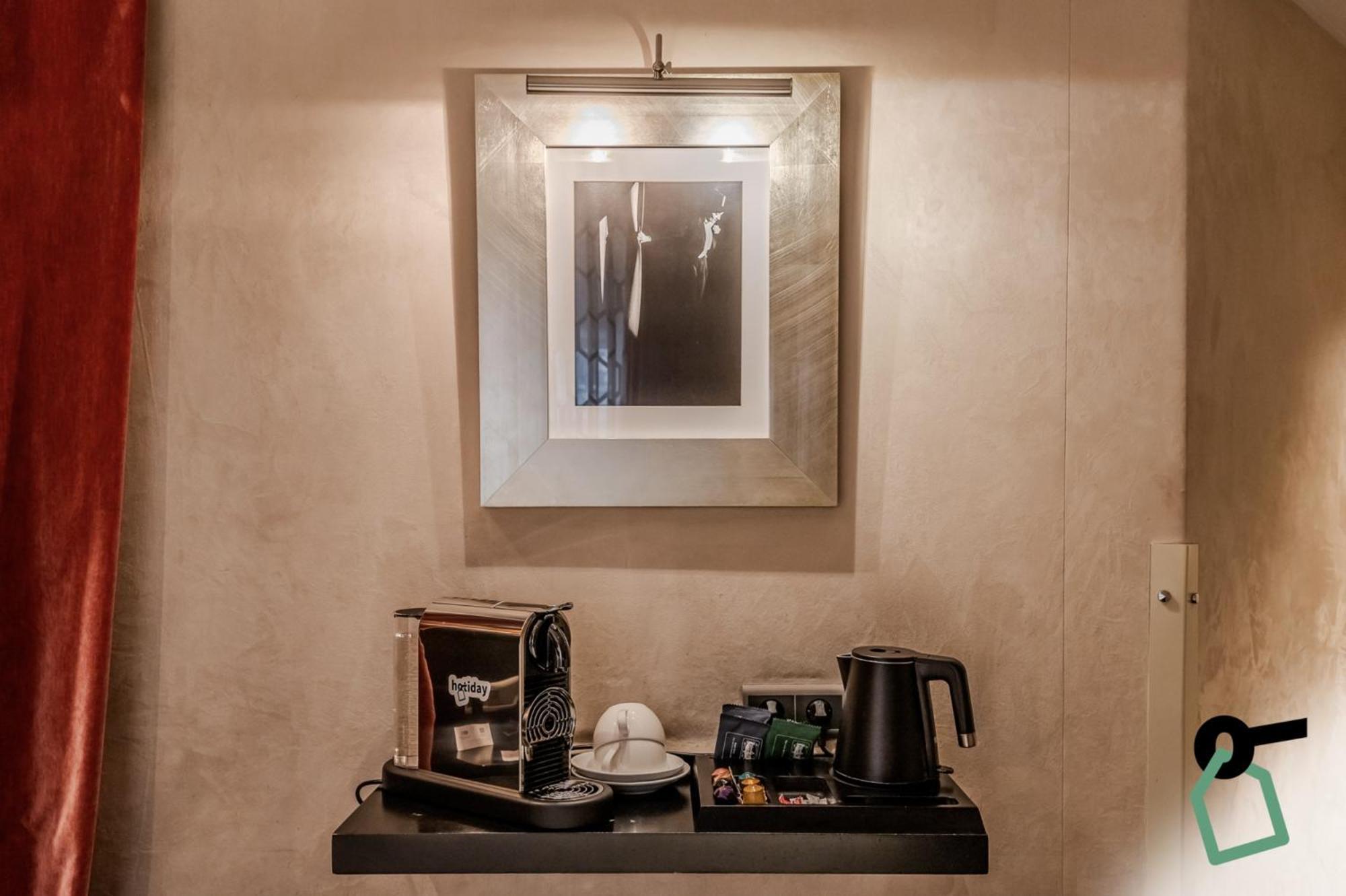 Hotiday Room Collection - Paris Arc De Triomphe Exterior photo