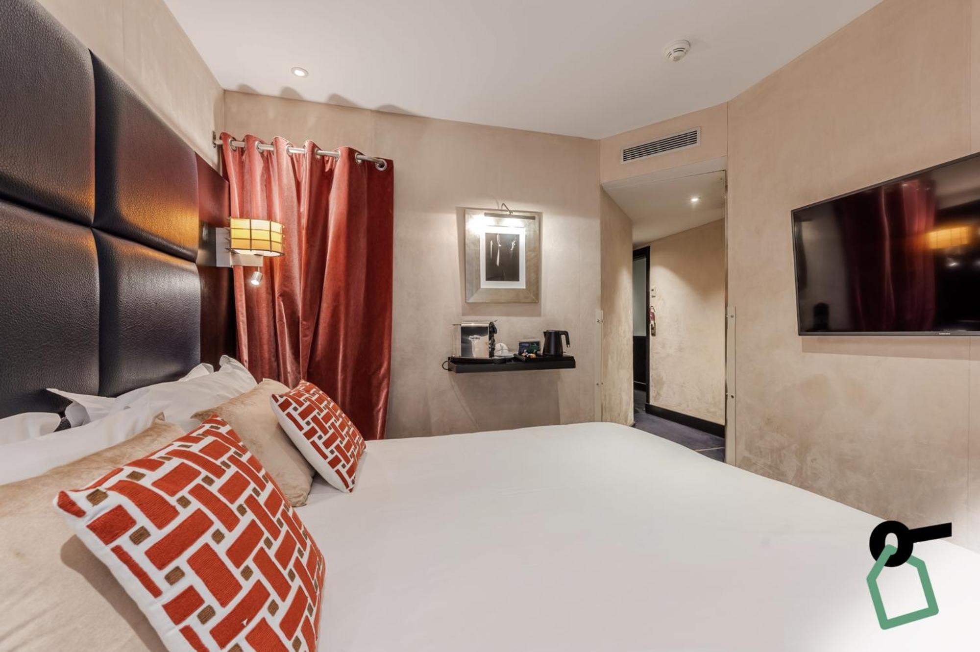 Hotiday Room Collection - Paris Arc De Triomphe Exterior photo