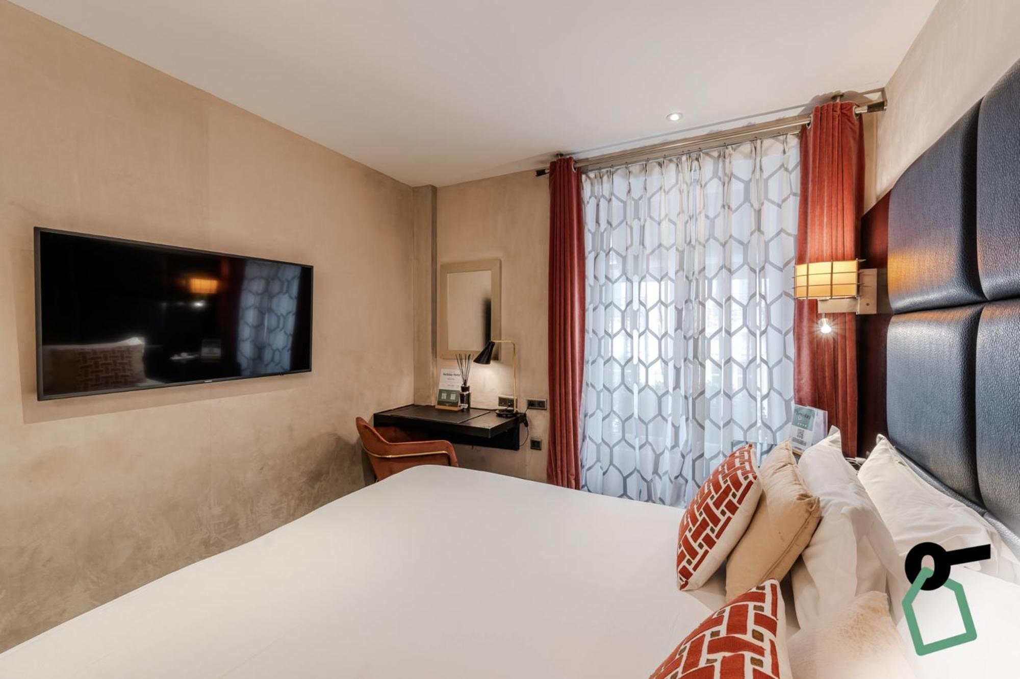 Hotiday Room Collection - Paris Arc De Triomphe Exterior photo